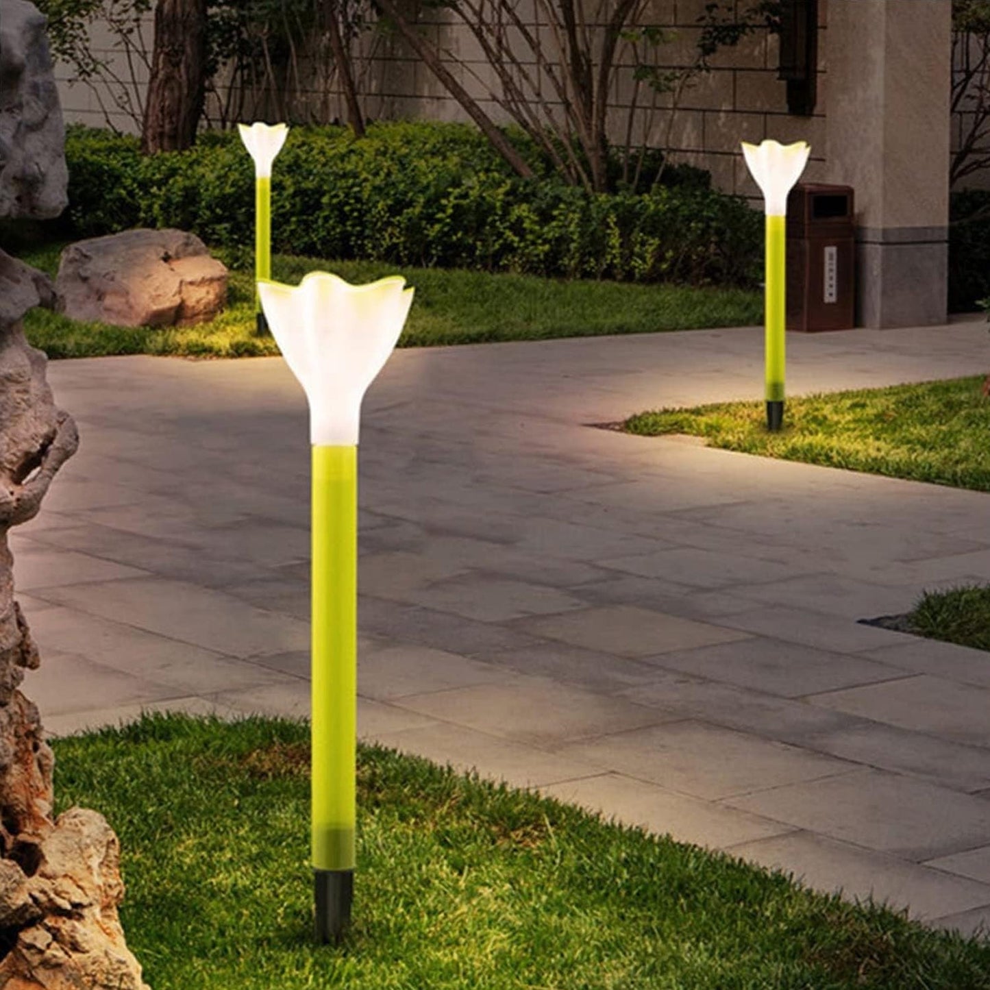Street Light Solar Flowers Lights Road Light Flower Landscape Light Decorative Yard Lights Solar Lights Garden Stake Flower Lights Solar Landscape Light in Outdoor Spotlight (2 Pc ) Mihikart