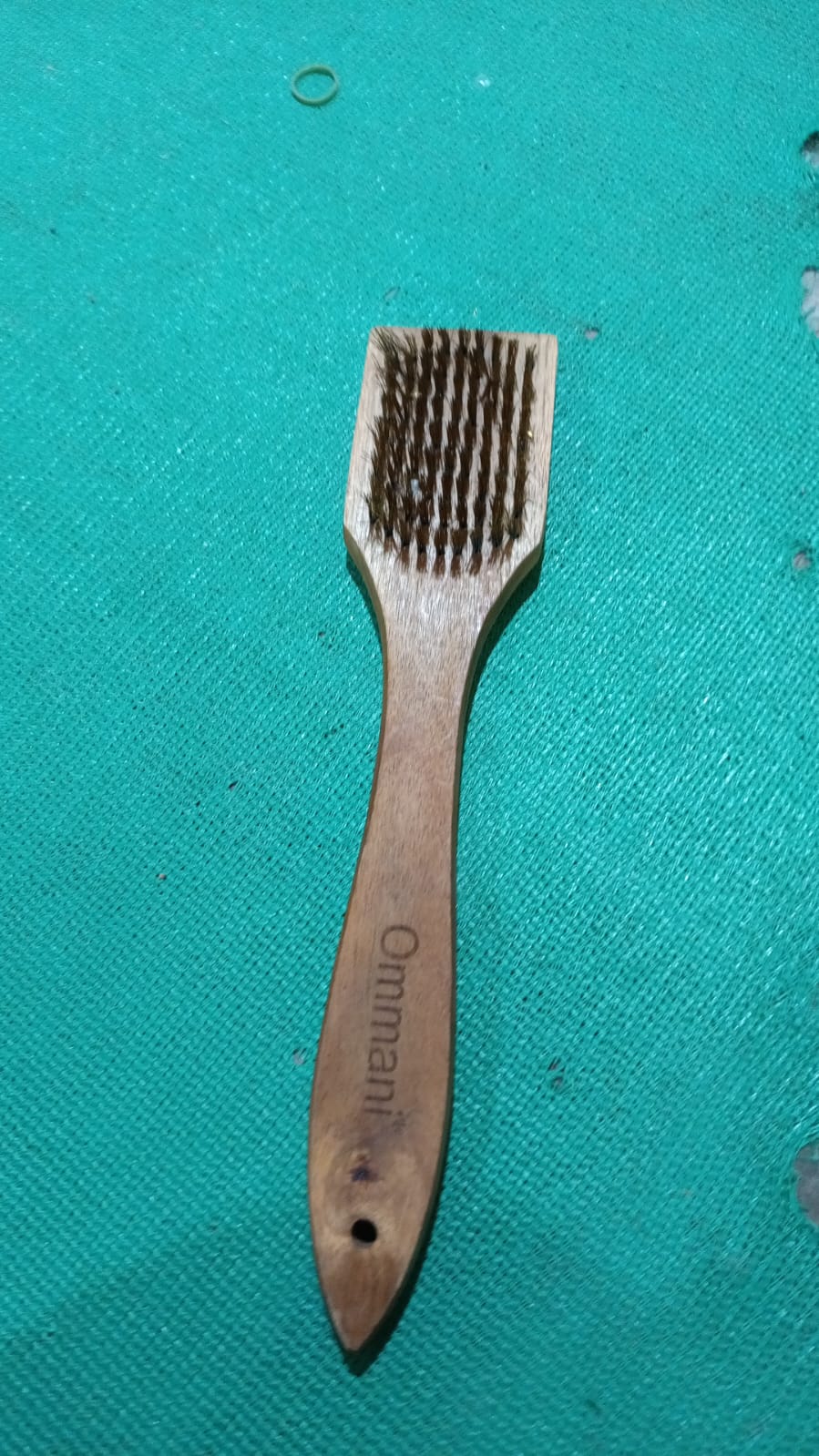 Wooden Handle Steel Wire Brush (1 Pc) Mihikart