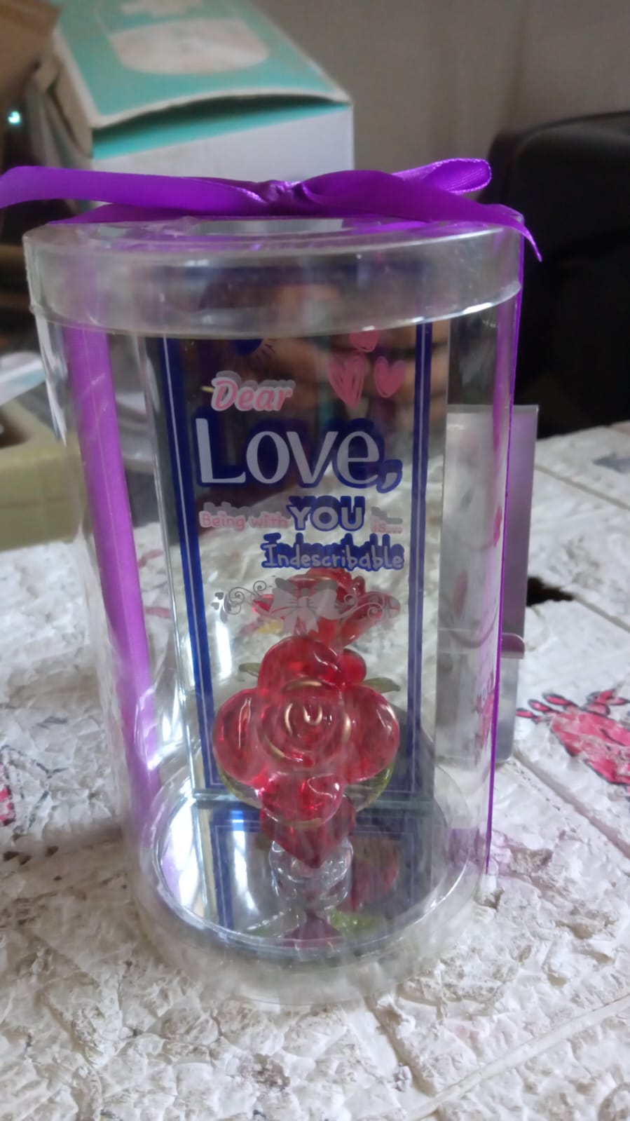 Lovely Rose Gift Showpiece, Love showpiece Valentine's Day Gift, Cute Anniversary, Wedding, Birthday, Boyfriend, Husband Romantic Unique Gift Set, Home Decoration Gift Set (1 Pc) Mihikart