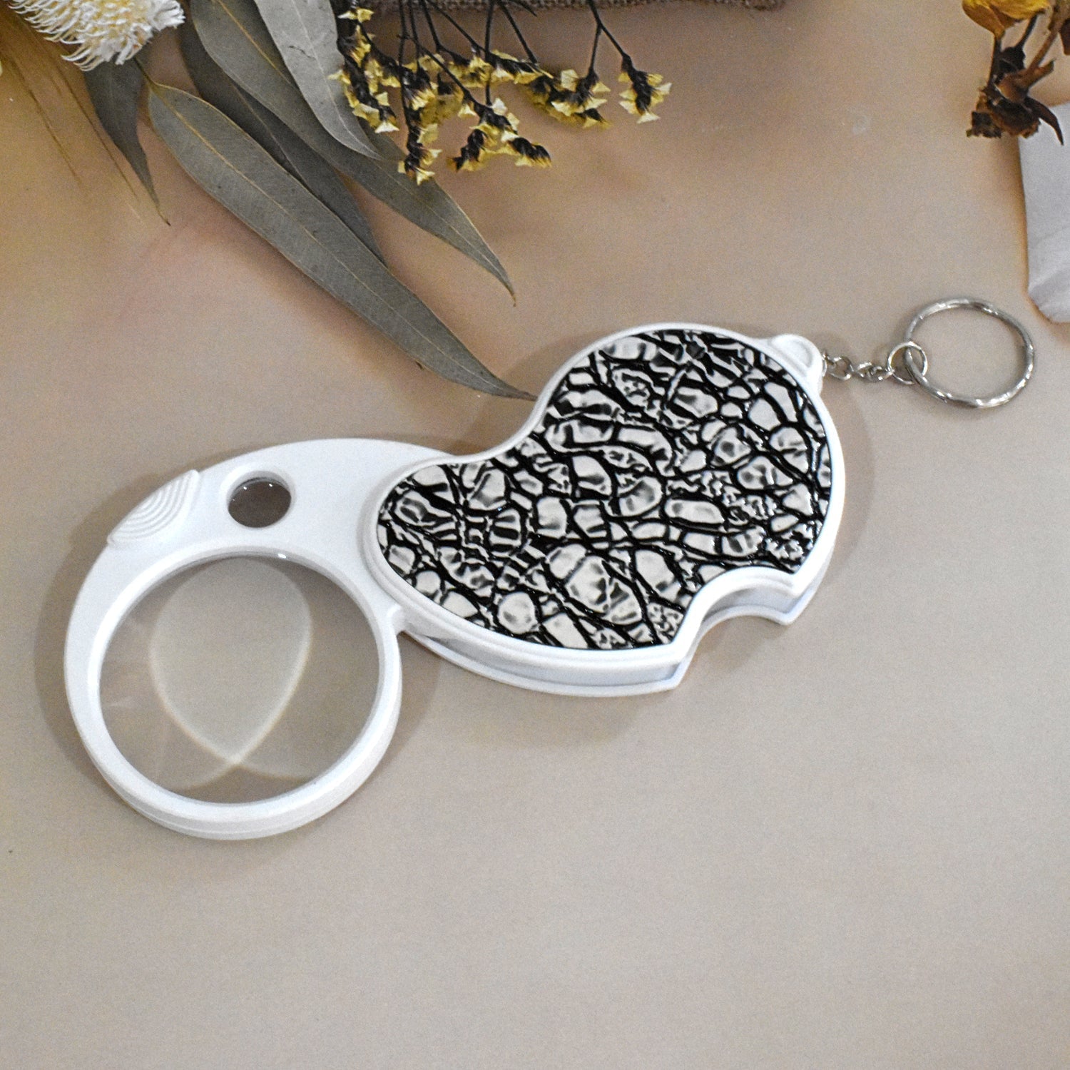 Double-Magnification Led Magnifiers Light Folding Keychain magnifier(1 Pc / Mix Color) Mihikart