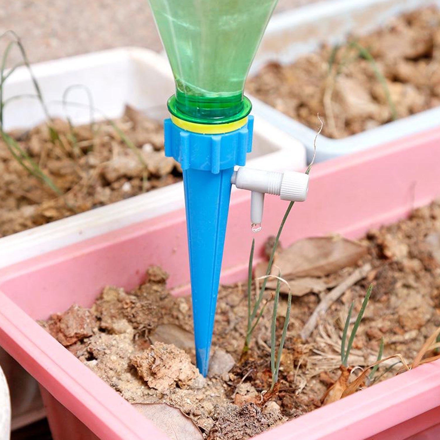 Plant Watering Spikes self Watering Spikes Water dripper for Plants, Adjustable Plant Watering Devices with Slow Release Control Valve Switch Mihikart