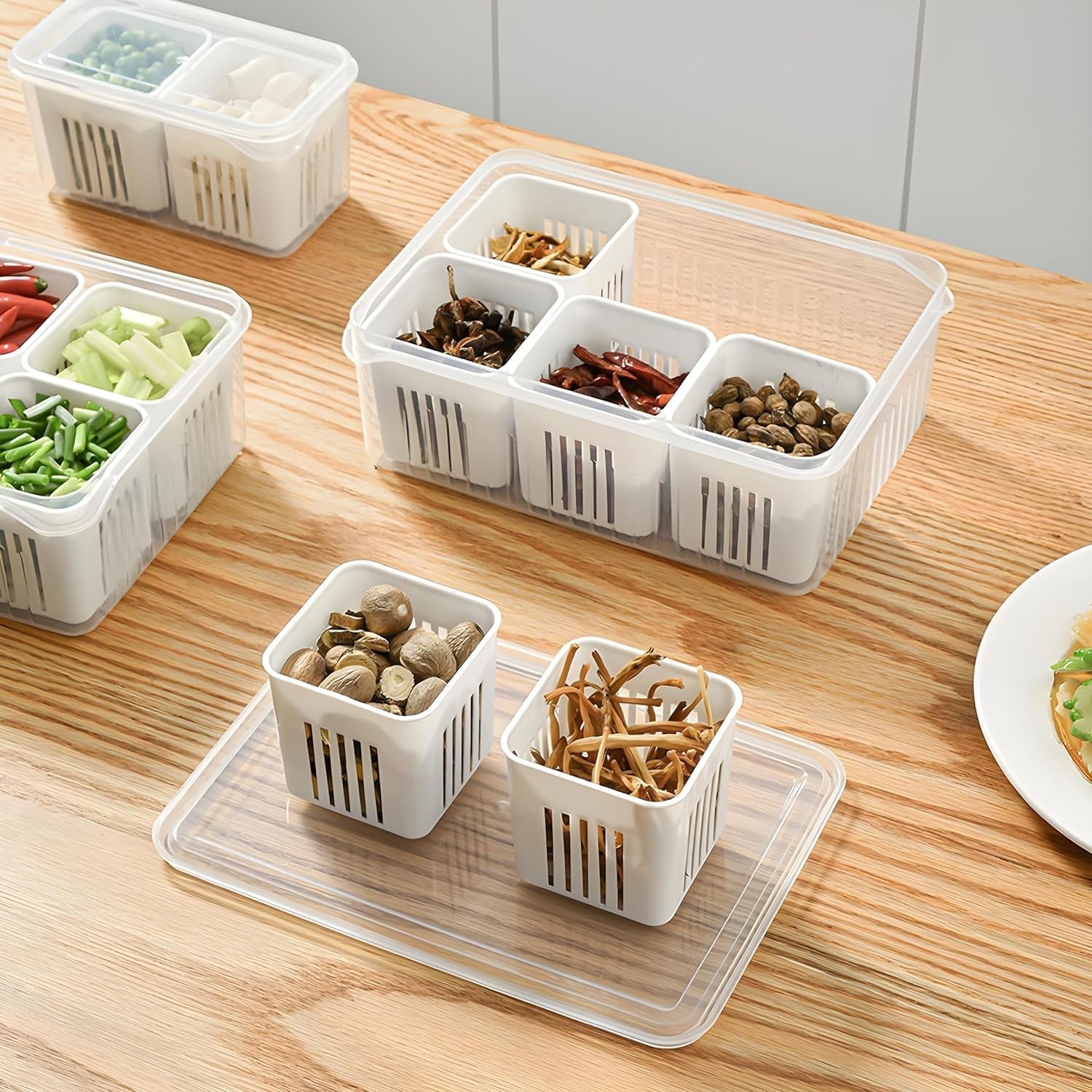 Fridge Storage Boxes Freezer Storage Containers, Container for Kitchen Storage Set, Storage in Kitchen, Vegetable Storage, Draining Crisper Refrigerator Food Box (1 Pc) Mihikart