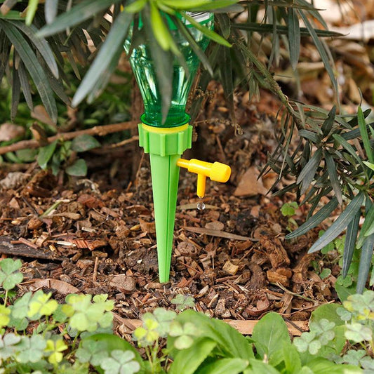 Plant Watering Spikes self Watering Spikes Water dripper for Plants, Adjustable Plant Watering Devices with Slow Release Control Valve Switch Mihikart