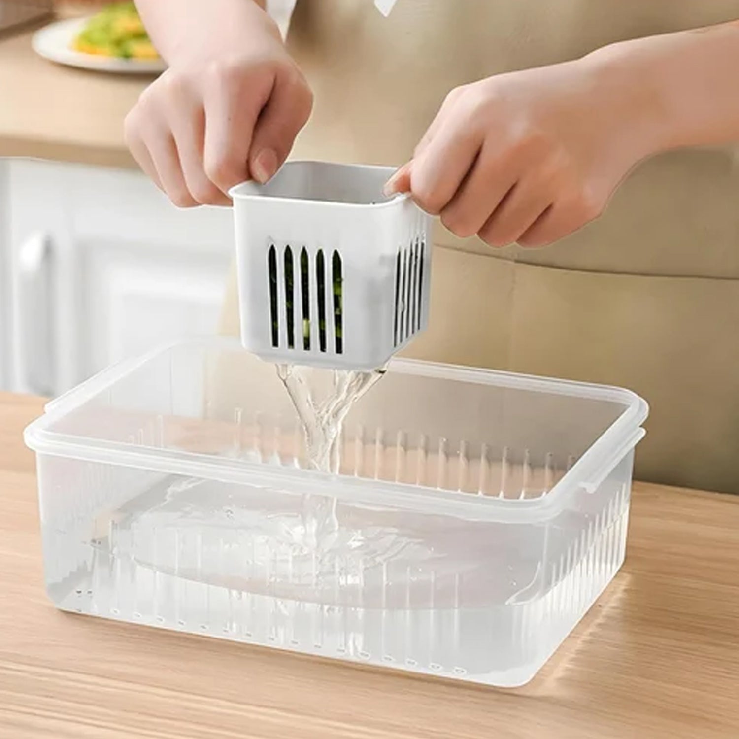 Fridge Storage Boxes Freezer Storage Containers, Container for Kitchen Storage Set, Storage in Kitchen, Vegetable Storage, Draining Crisper Refrigerator Food Box (1 Pc) Mihikart