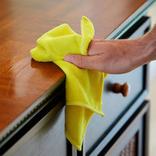 Microfiber cleaning cloths in bulk, perfect for household cleaning.