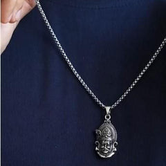 Person wearing the Shri Khatu Shyam Ji Maharaj Pendant with Chain.