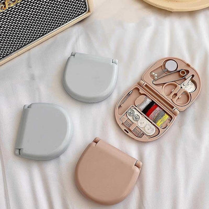 Mini Travel Sewing Kit DIY Sewing Portable Sewing Tool Kits Plastic Sewing Kit Box Beginner Friendly Emergency Sewing Repair Kit with Threads Scissors Hand Sewing Needles Mihikart