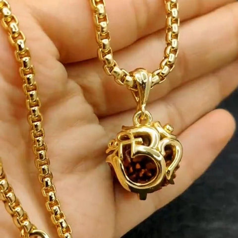 Om Rudraksha Pendant With Chain Mihikart-01