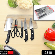 Kitchen knives set with storage block